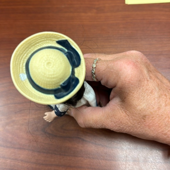 2005 Madame Alexander McDonald’s premium Mini Doll “Setting Sail” Collectible - Picture 4 of 4